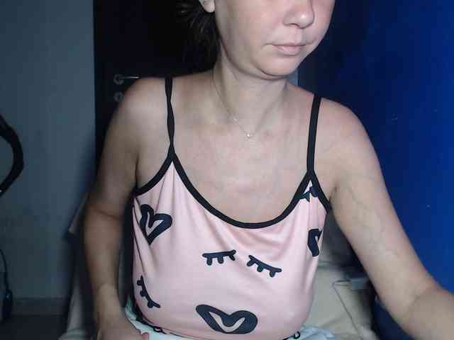 petitedanielle webcam