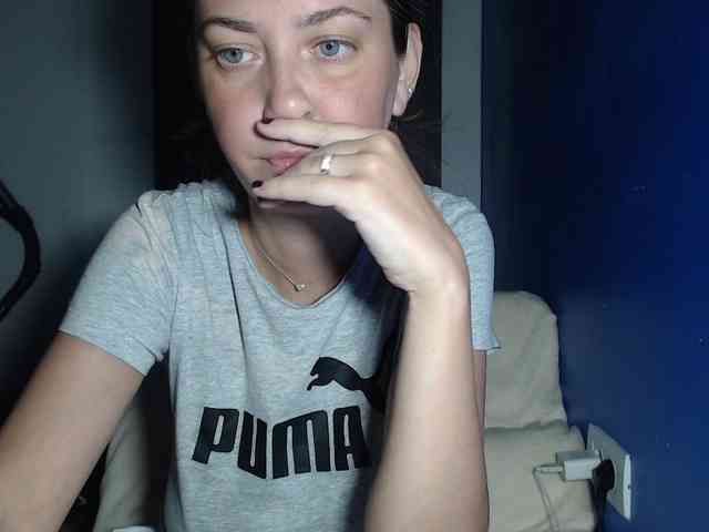 petitedanielle webcam