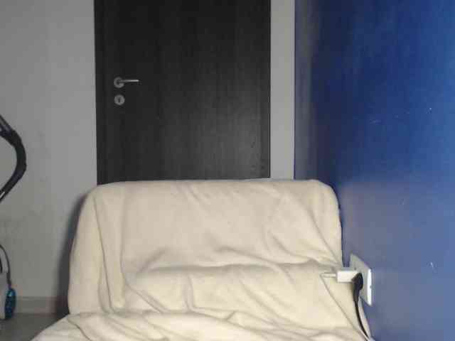 petitedanielle webcam