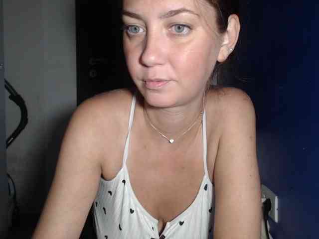 petitedanielle webcam