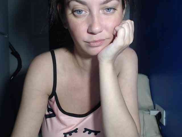 petitedanielle webcam
