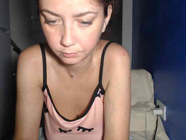 petitedanielle webcam
