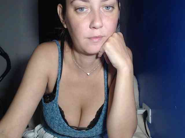 petitedanielle webcam
