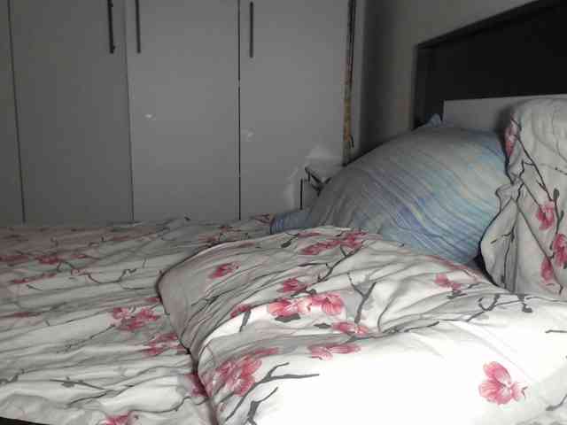 petitedanielle webcam