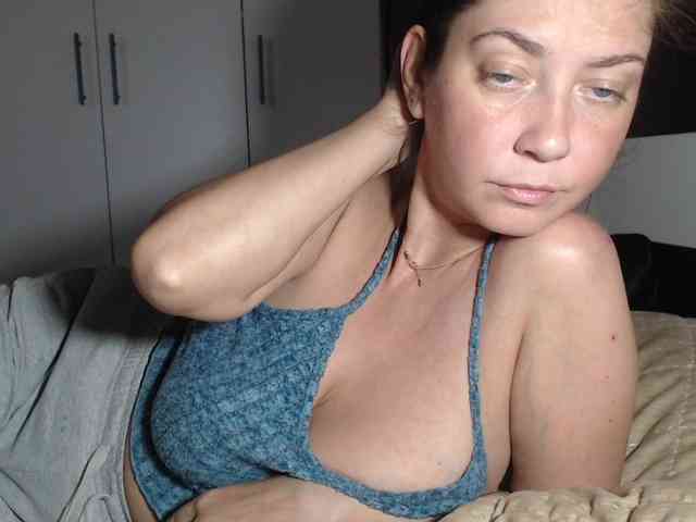 petitedanielle webcam