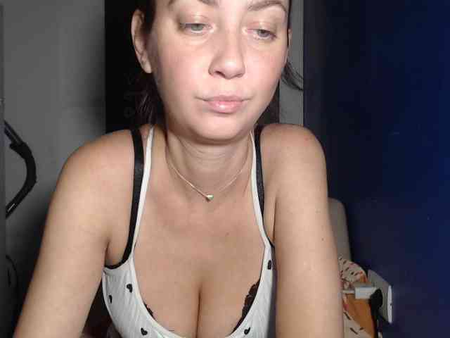 petitedanielle webcam