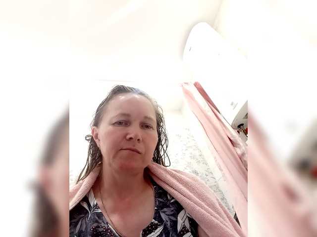 Elena565-1 live cam on BongaCams