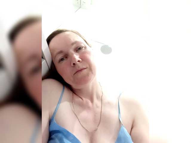 Elena565-1 live cam on UnifiedCams
