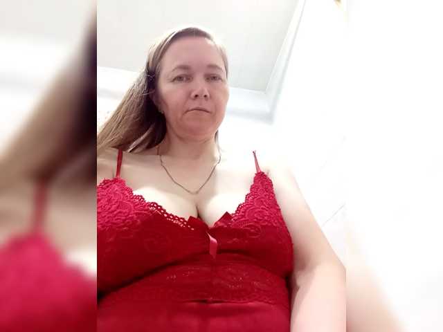 Elena565-1 live cam on BongaCams