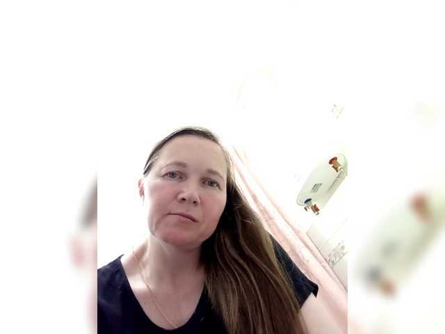 Elena565-1 live cam on BongaCams