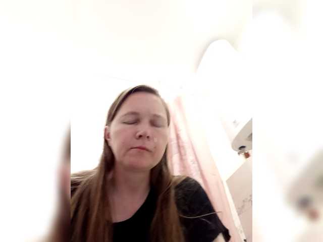 Elena565-1 live cam on BongaCams