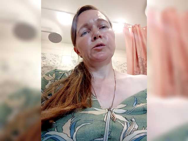 Elena565-1 live cam on BongaCams