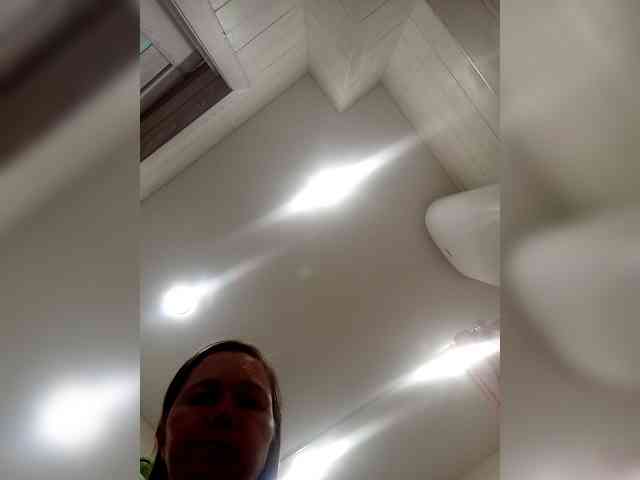 Elena565-1 webcam
