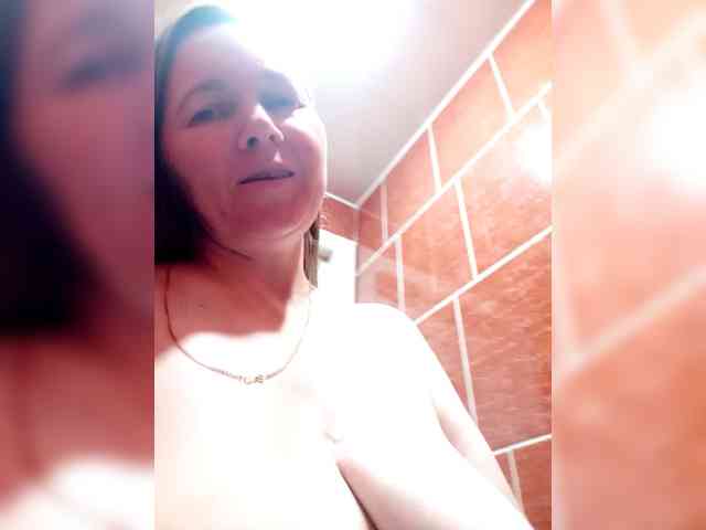 Elena565-1 webcam
