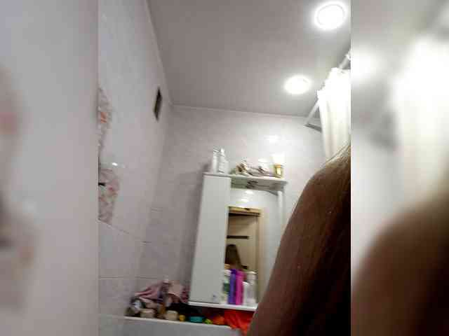 Elena565-1 webcam