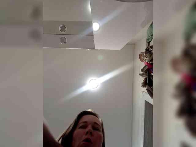 Elena565-1 webcam