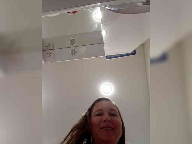 Elena565-1 webcam