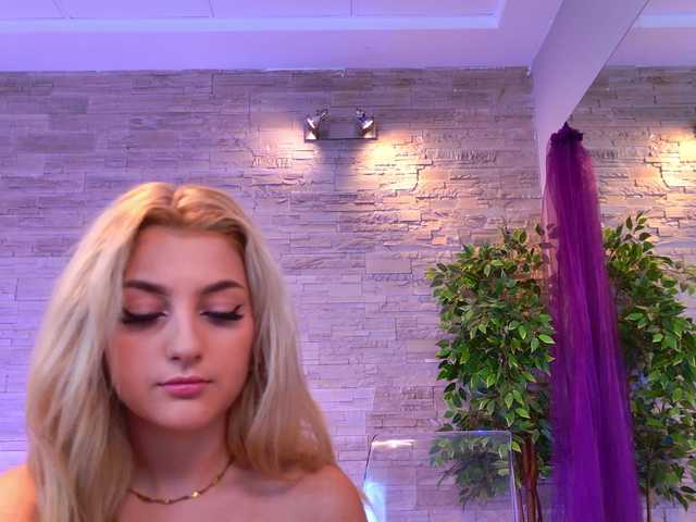 AngelInSinn live cam on BongaCams