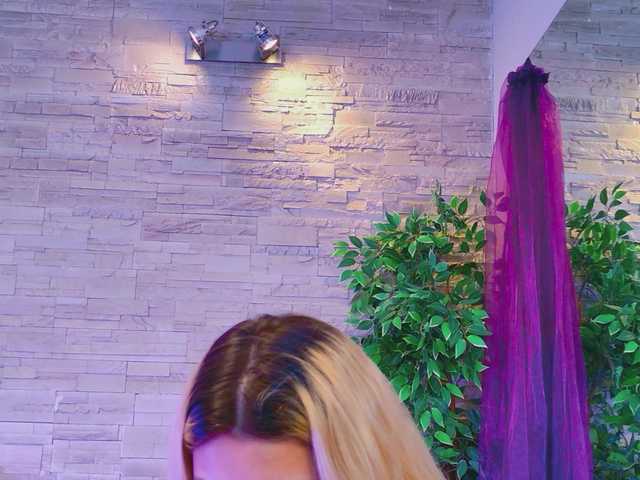 AngelInSinn live cam on BongaCams