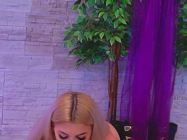 AngelInSinn live cam on BongaCams