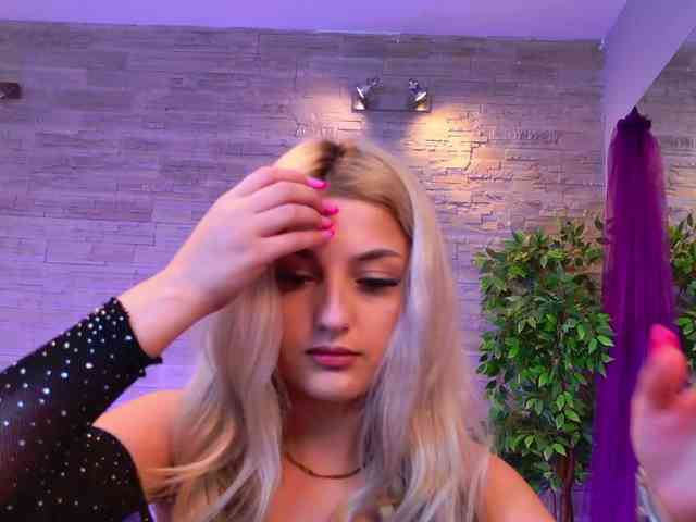 AngelInSinn webcam
