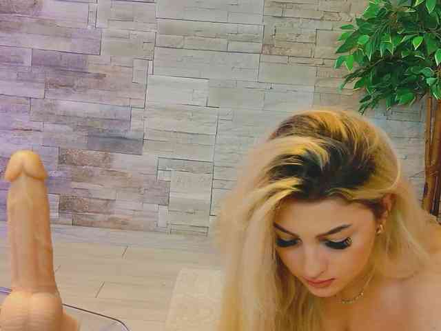 AngelInSinn webcam
