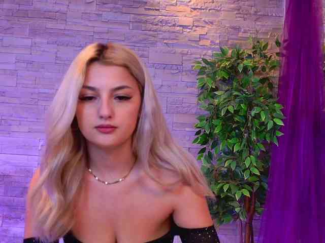 AngelInSinn webcam