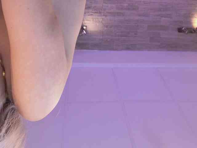AngelInSinn webcam