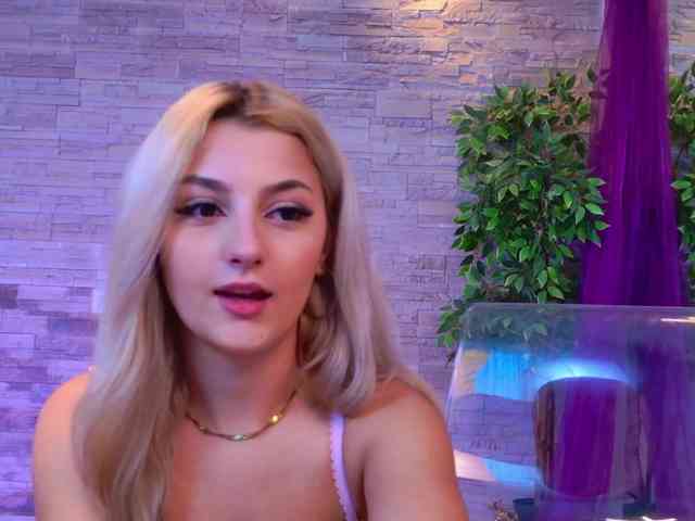 AngelInSinn webcam