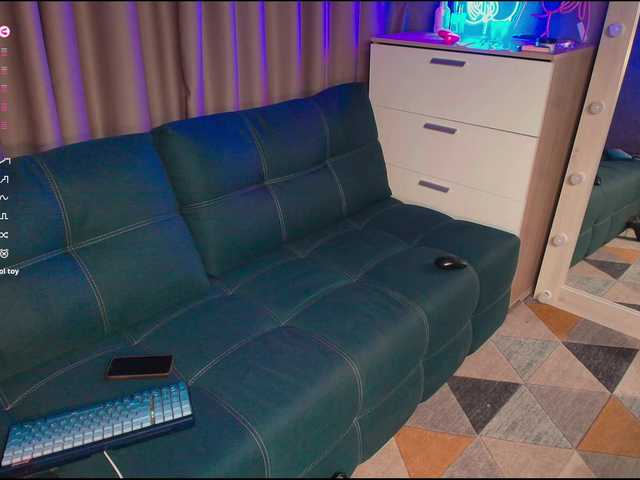 KateFoxxx028 live cam on BongaCams