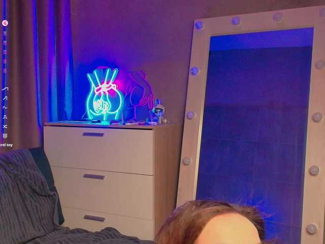 KateFoxxx028 live cam on BongaCams