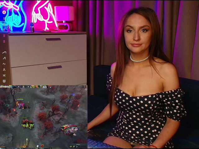 KateFoxxx028 live cam