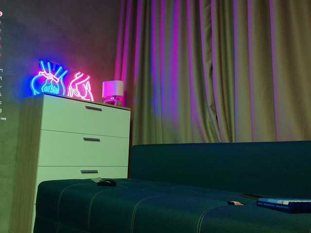 KateAmple webcam