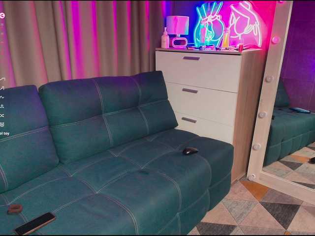 KateFoxxx028 live cam on BongaCams