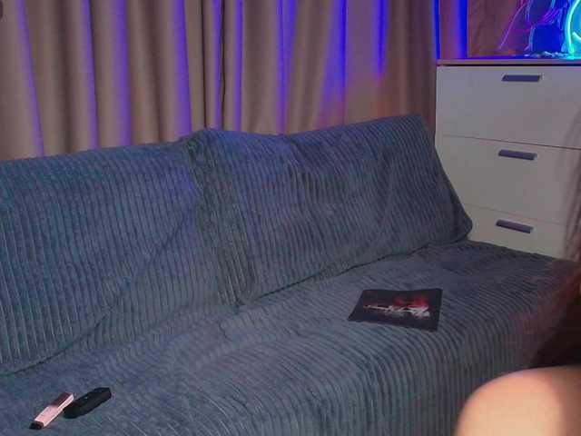 KateFoxxx028 live cam on BongaCams