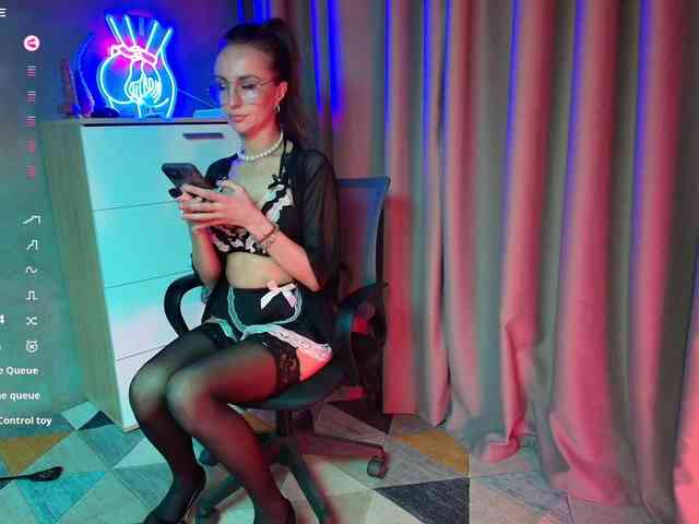 KateAmple webcam