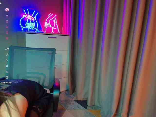 KateAmple webcam