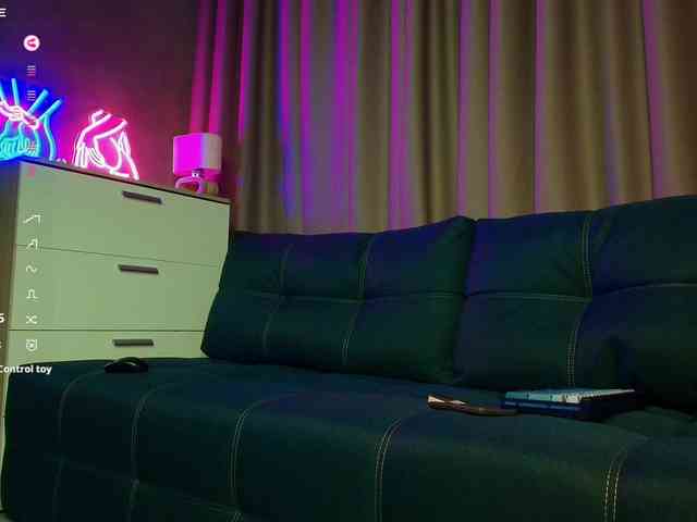 KateAmple webcam