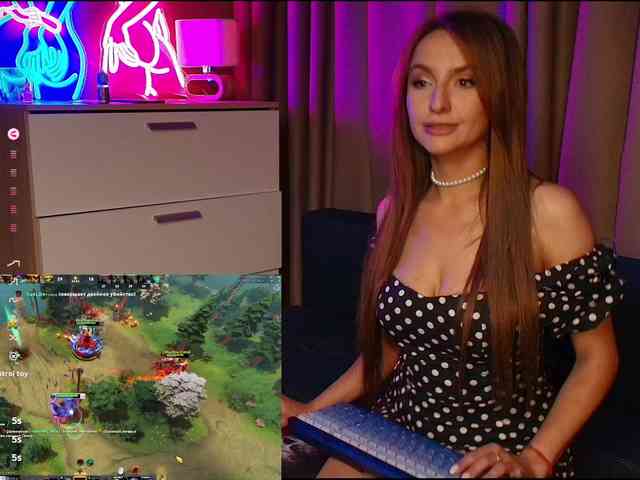 KateAmple webcam
