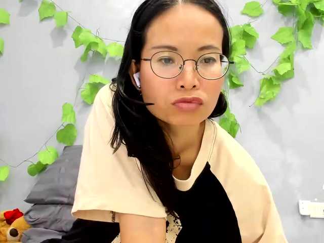 jennyloveley live cam on BongaCams