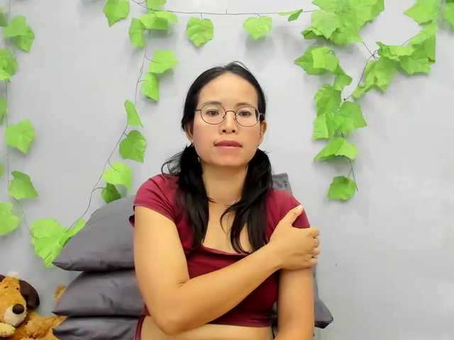 jennyloveley live cam on BongaCams