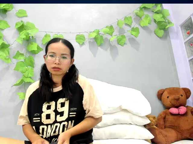 jennyloveley live cam on BongaCams