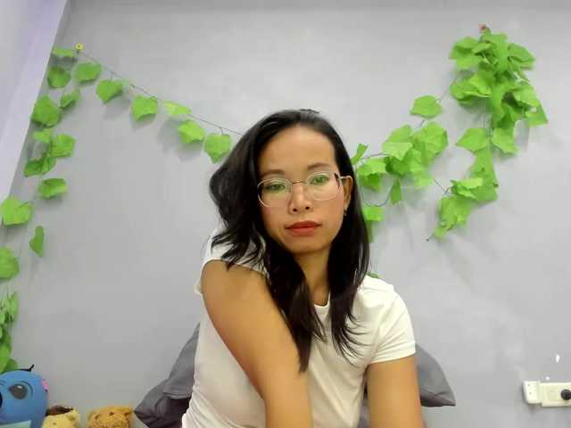 jennyloveley live cam on BongaCams