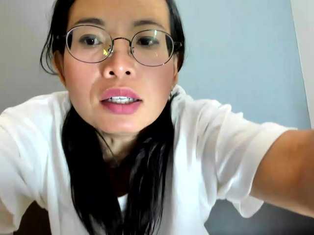jennyloveley Live Cam su BongaCams