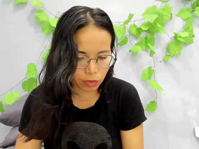 jennyloveley live cam on BongaCams