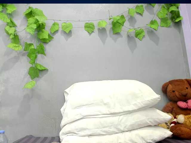 jennyloveley live cam preview