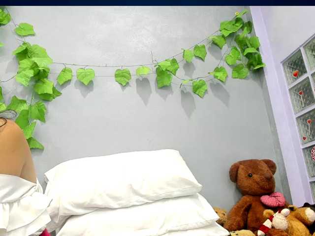 jennyloveley live cam on BongaCams