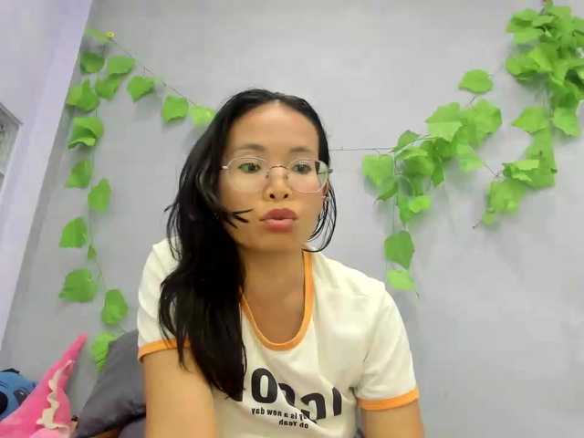 jennyloveley live cam on BongaCams
