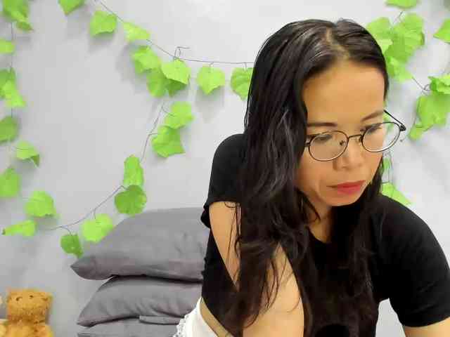 jennyloveley jennyloveley