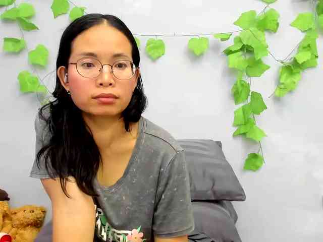 jennyloveley Live Webcam on BongaCams